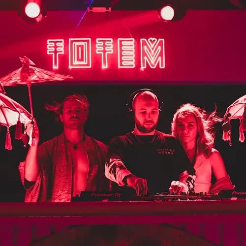 TOTEM x OMMA (Halloween surrounded by waterfalls)  previews banner